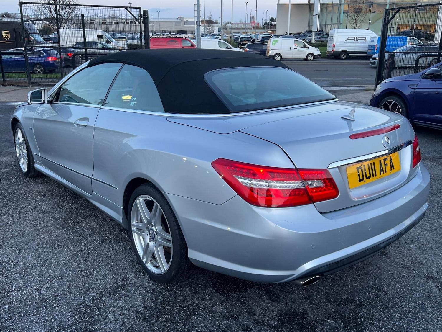 Used Mercedes-Benz E Class 2011 for sale - 76898598: Photo 7