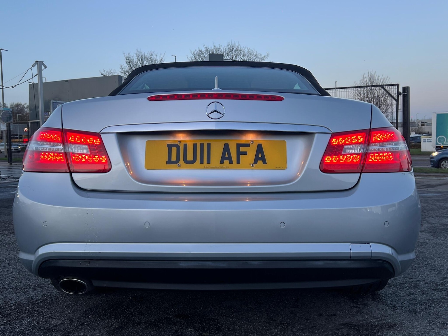 Used Mercedes-Benz E Class 2011 for sale - 76898598: Photo 9