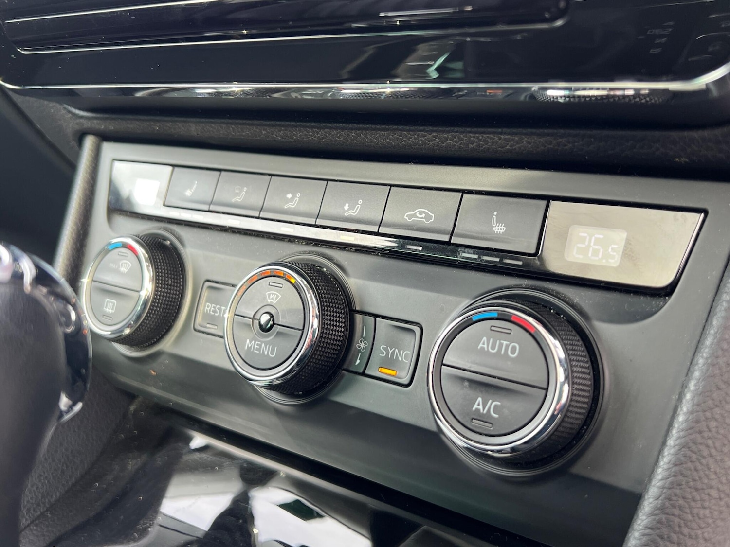 Used Skoda Superb 2016 for sale - 76991676: Photo 23