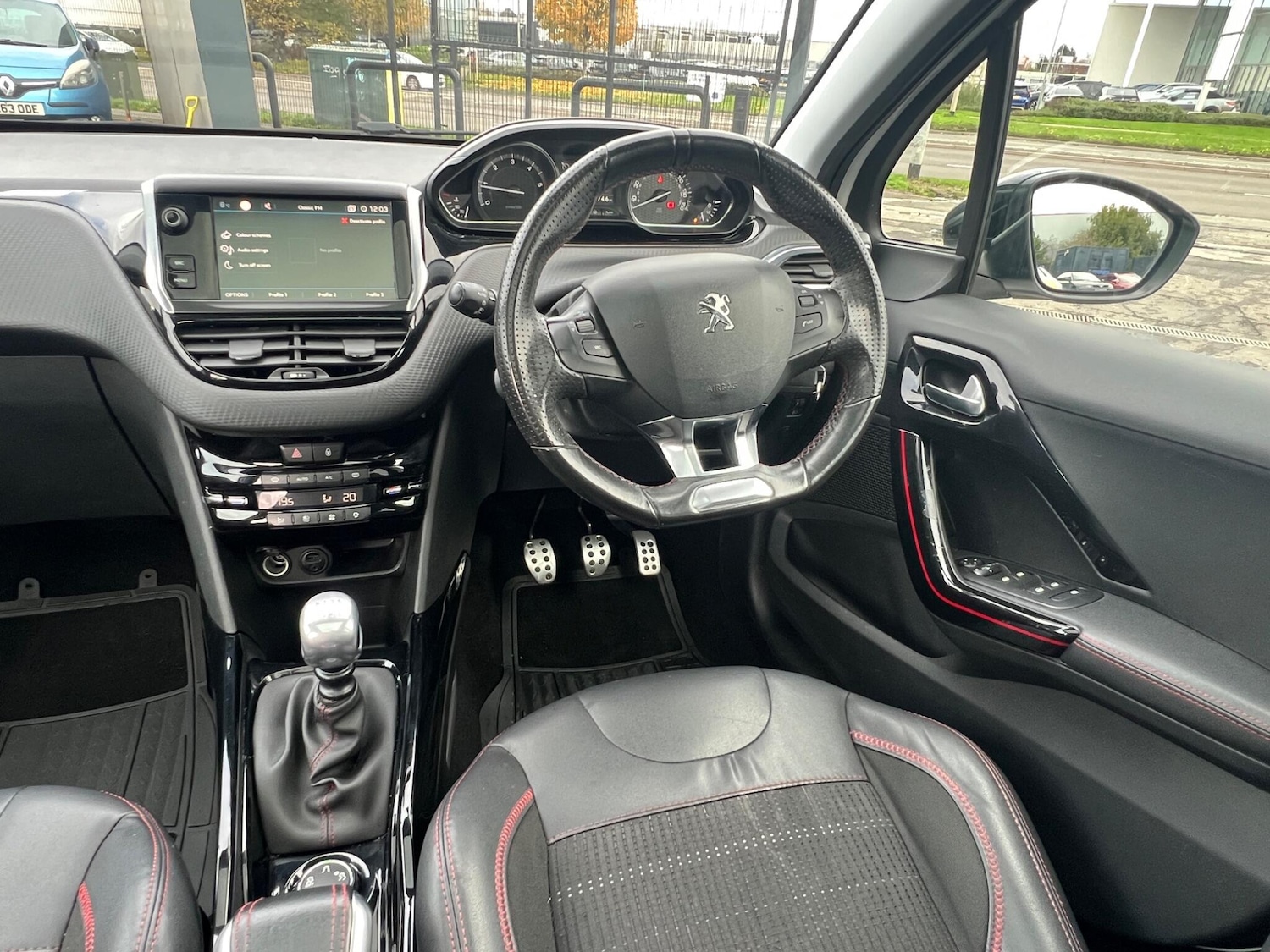 Used Peugeot 2008 2018 for sale - 76597180: Photo 17