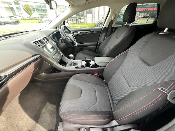 Used Ford Mondeo 2017 for sale - 76179362: Photo 17
