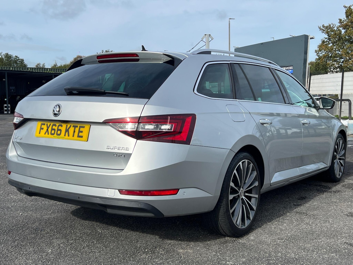 Used Skoda Superb 2016 for sale - 76377277: Photo 10