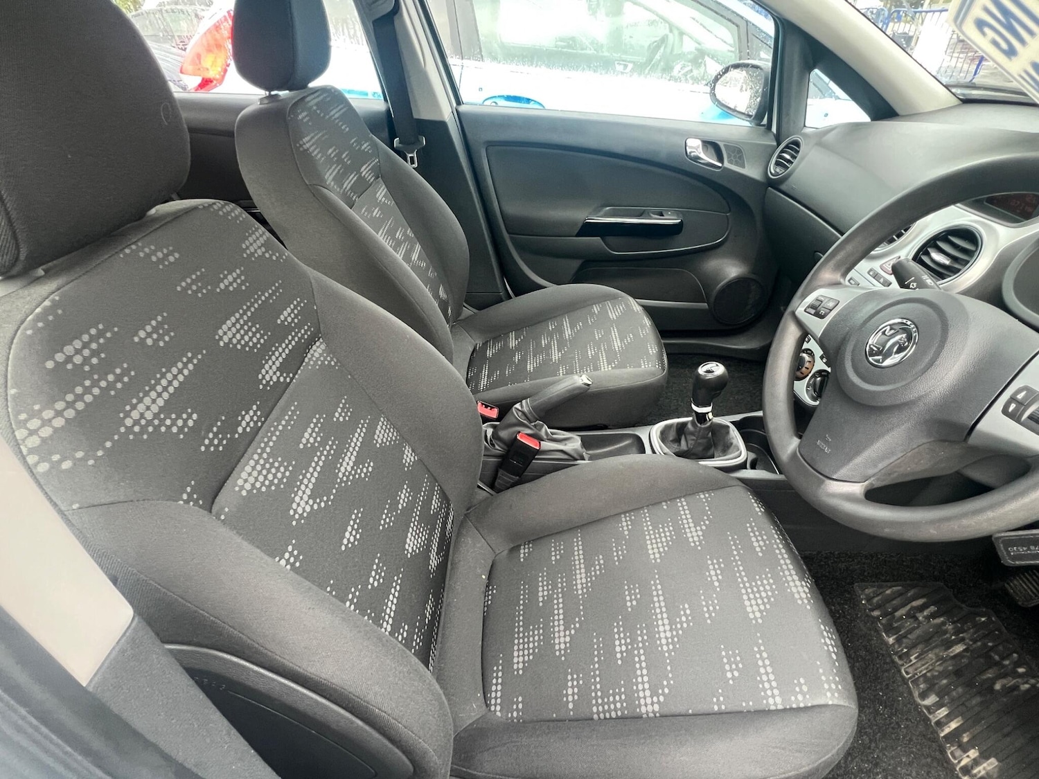 Used Vauxhall Corsa 2013 for sale - 76425075: Photo 4