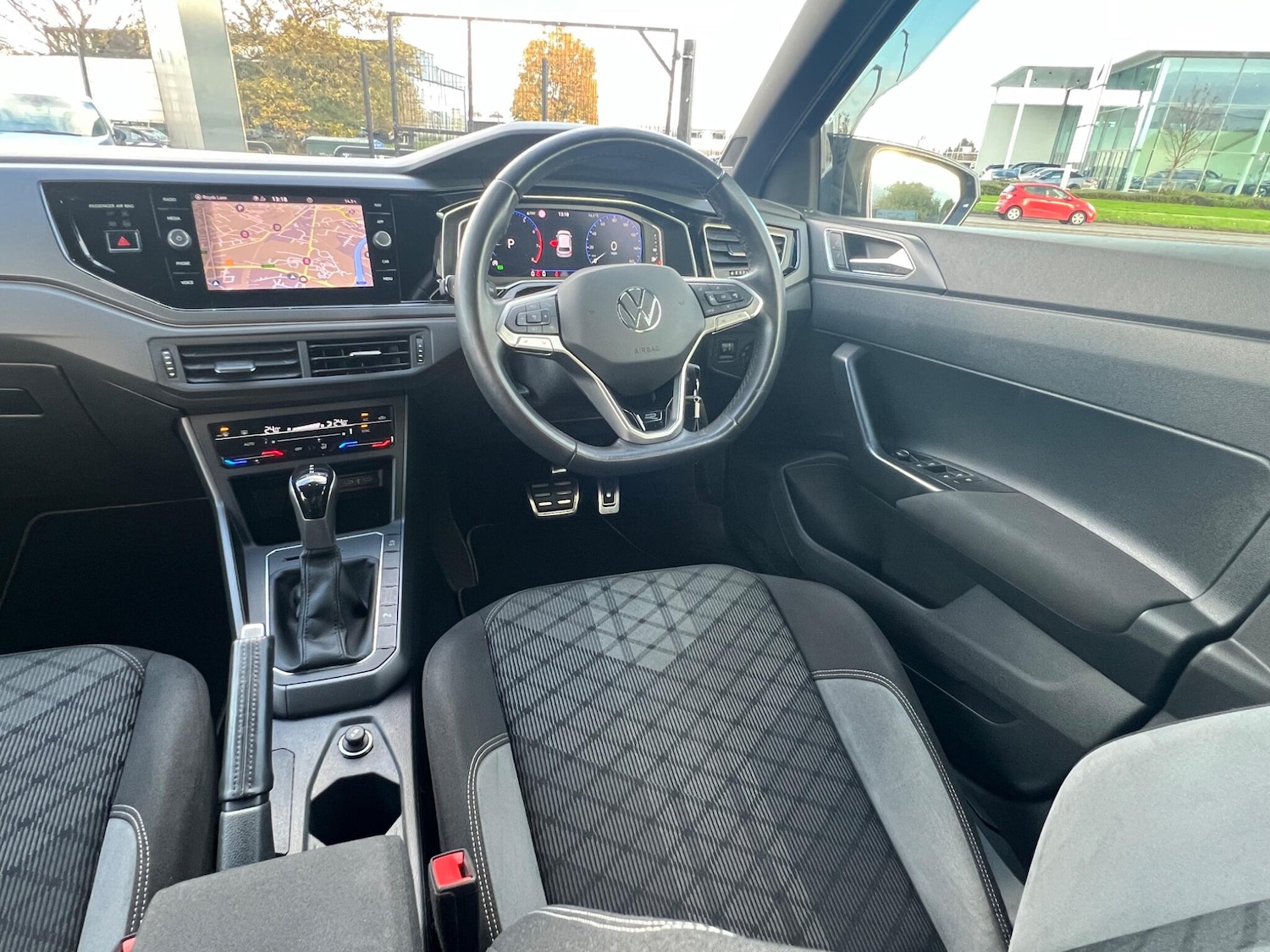 Used Volkswagen Polo 2022 for sale - 76572785: Photo 24