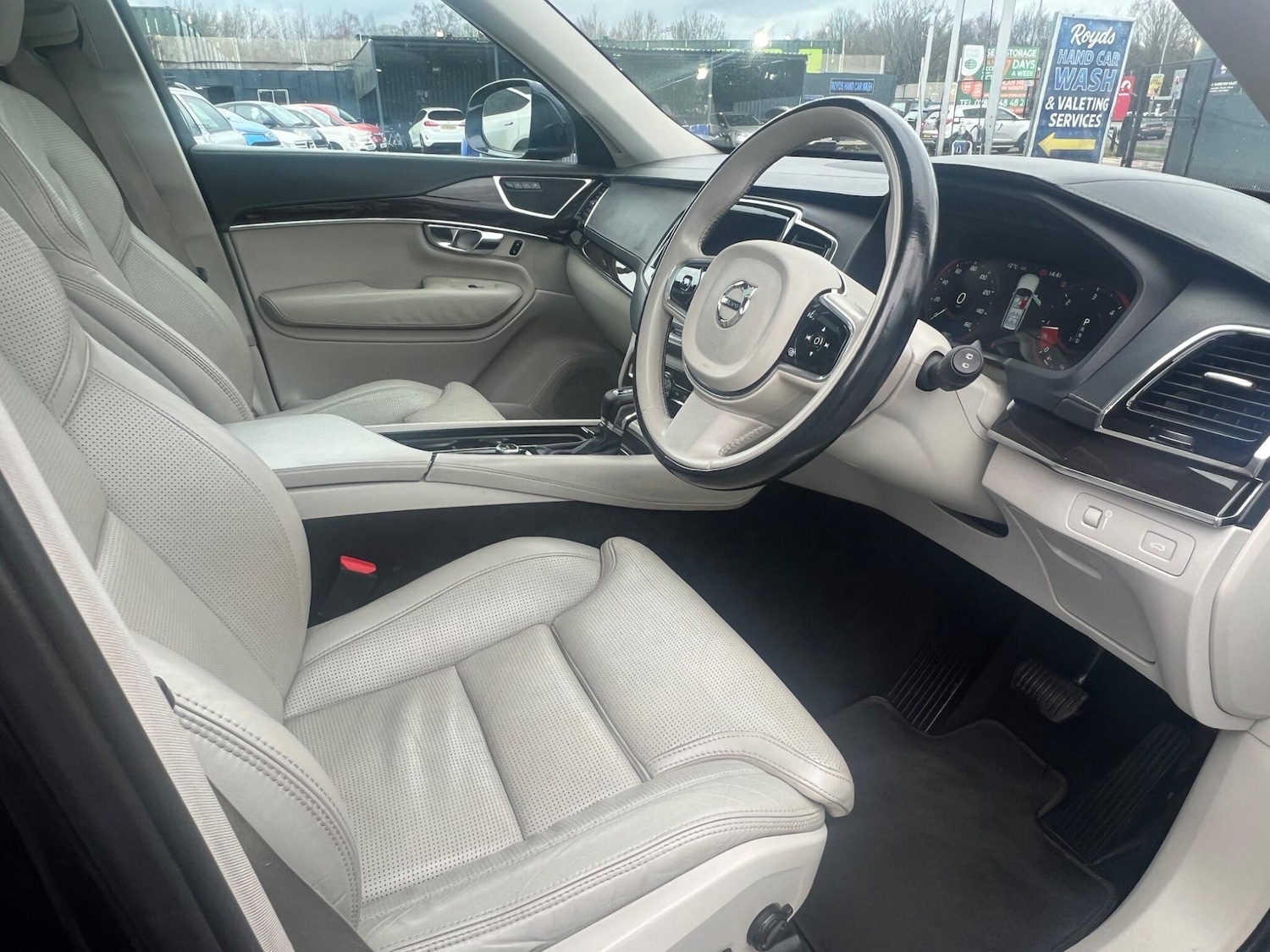 Used Volvo XC90 2017 for sale - 77633254: Photo 26