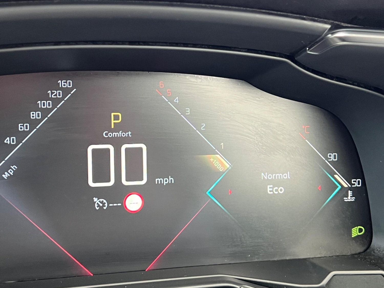 Used DS Automobiles DS 7 Crossback 2018 for sale - 76397887: Photo 27