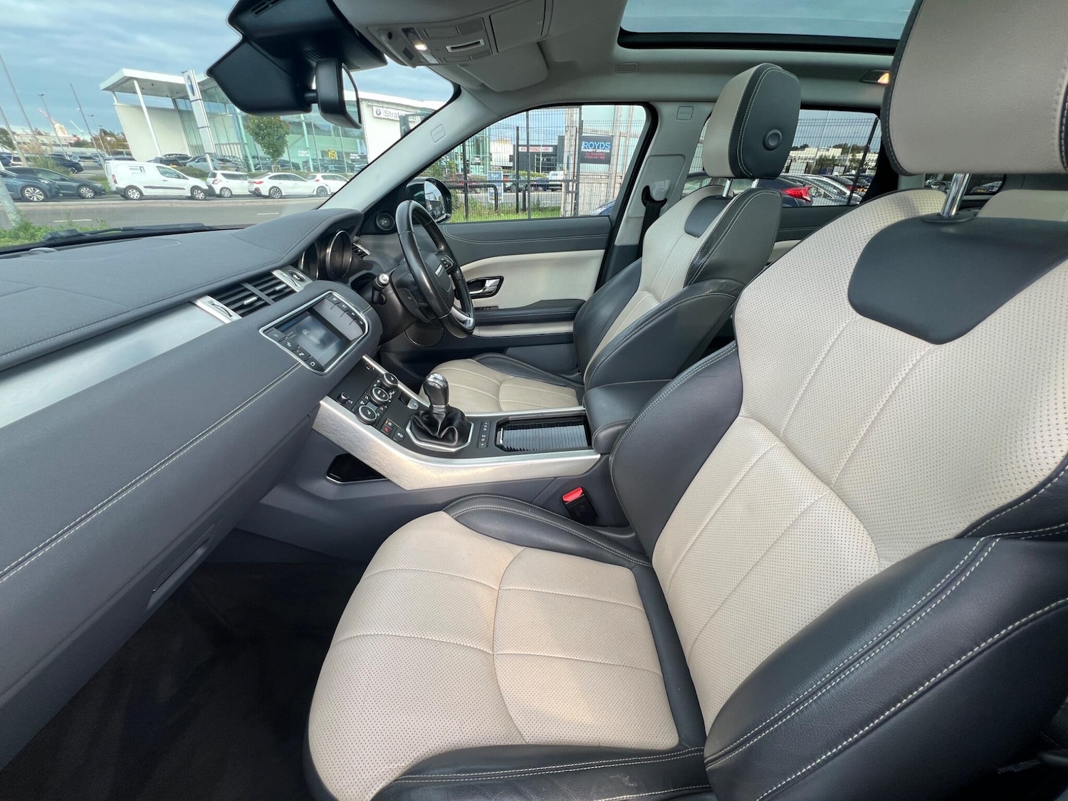Used Land Rover Range Rover Evoque 2016 for sale - 76060456: Photo 11