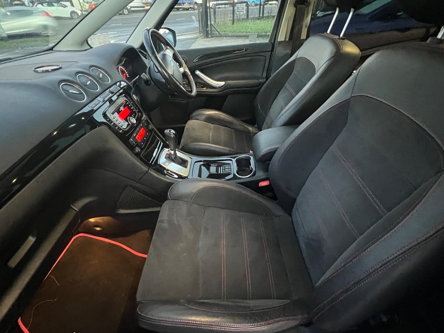 Used Ford S-Max 2011 for sale - 77116603: Photo 12