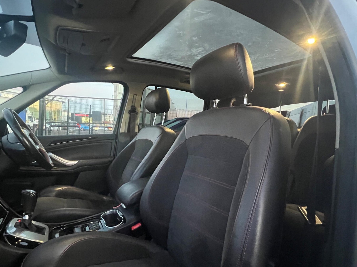 Used Ford S-Max 2011 for sale - 77116603: Photo 13