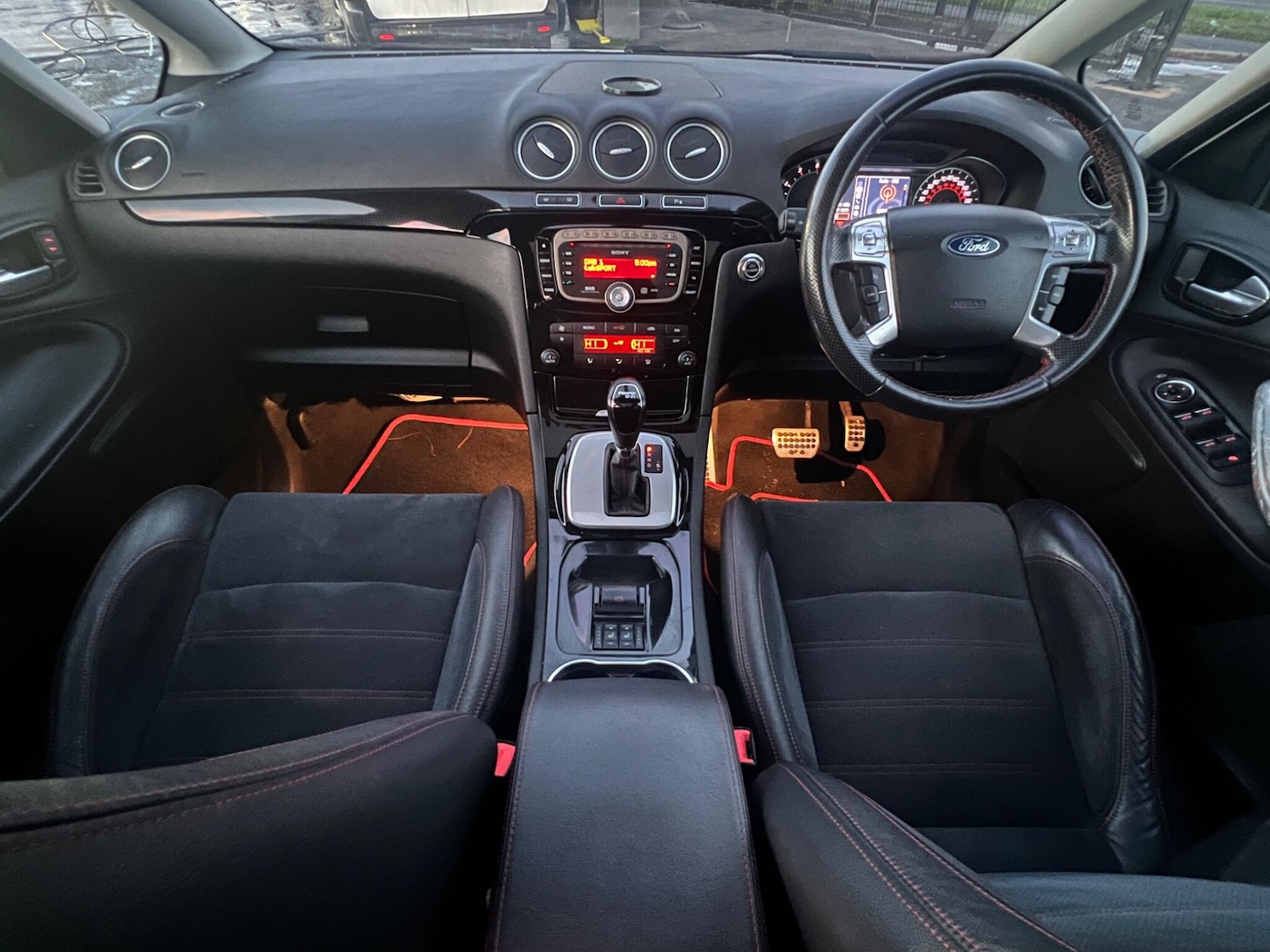 Used Ford S-Max 2011 for sale - 77116603: Photo 16