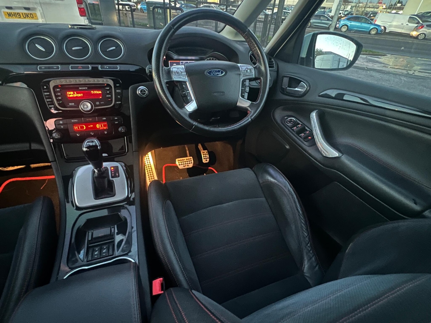 Used Ford S-Max 2011 for sale - 77116603: Photo 17