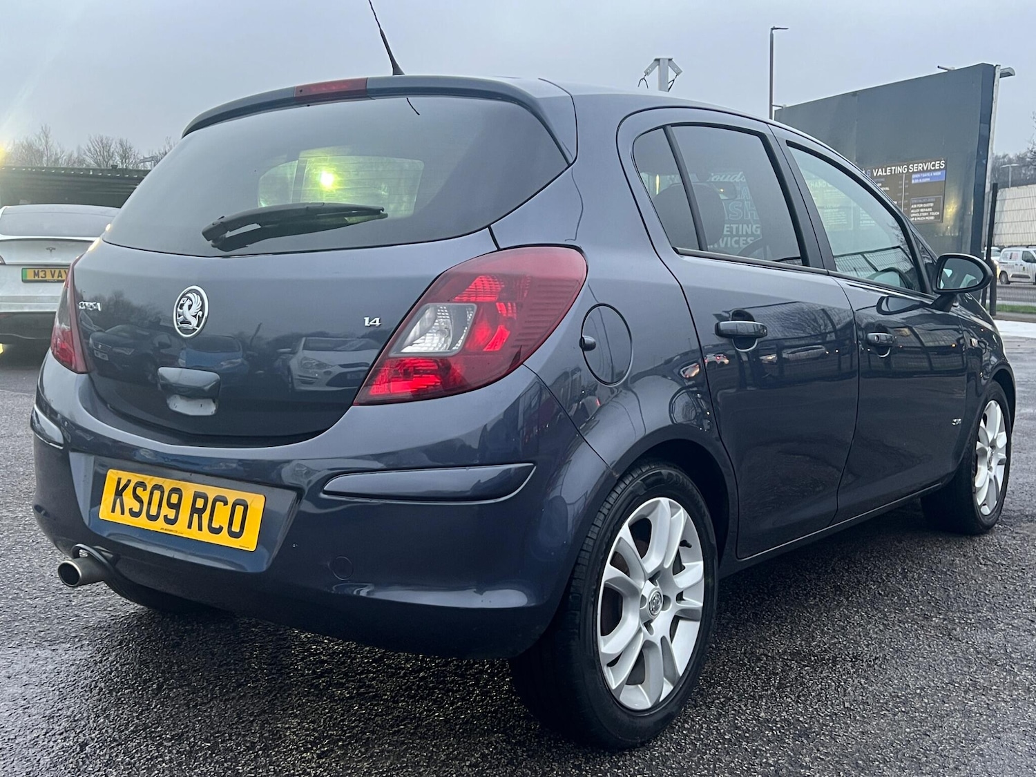 Used Vauxhall Corsa 2009 for sale - 77116611: Photo 8
