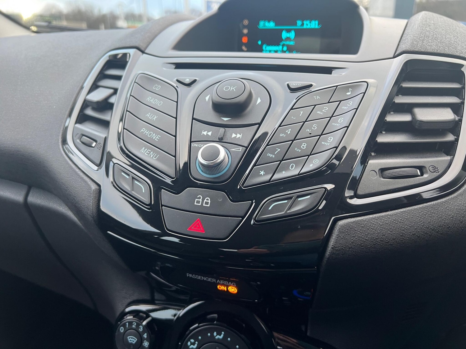 Used Ford Fiesta 2014 for sale - 77082137: Photo 22