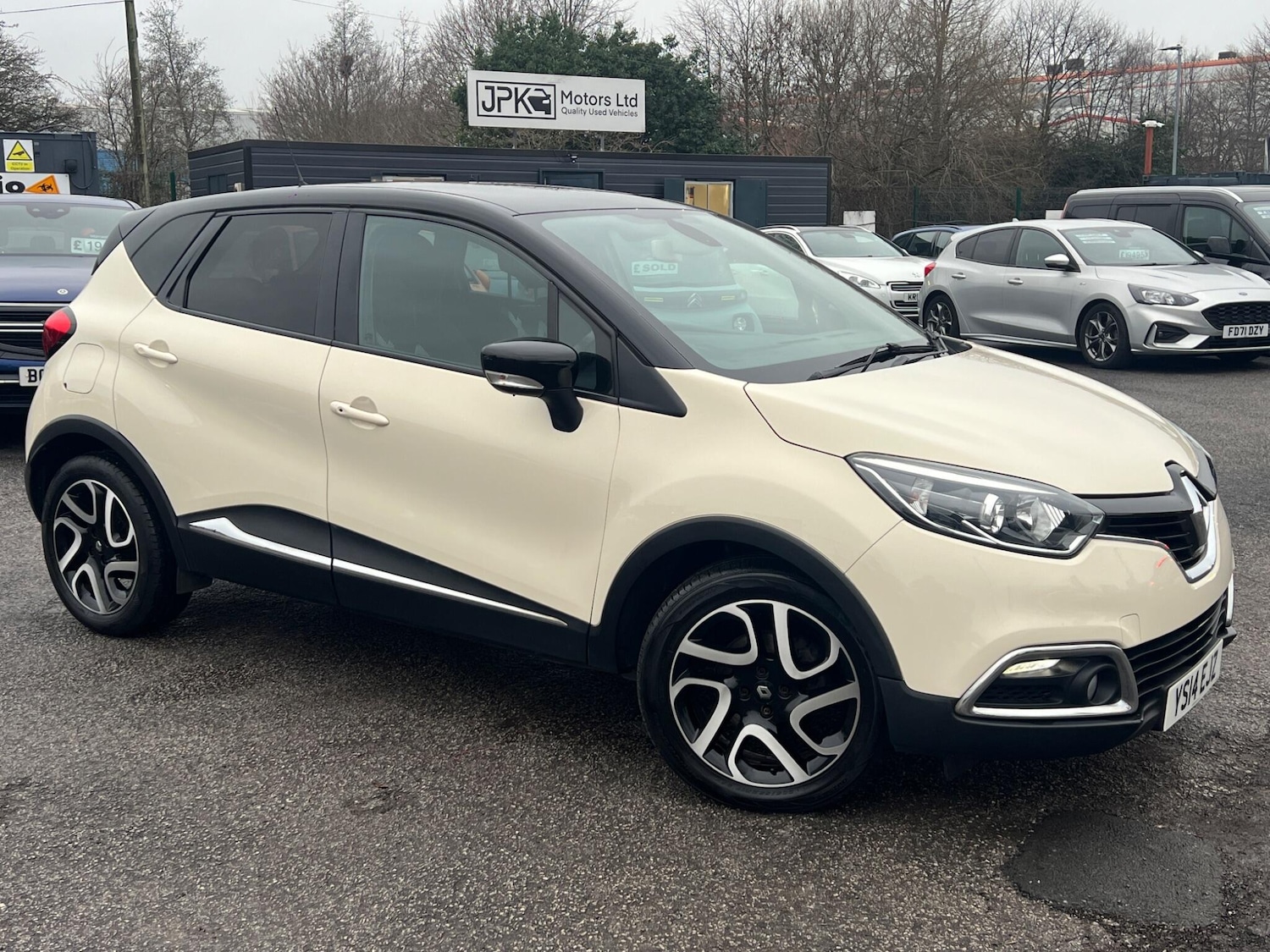 Used Renault Captur 2014 for sale - 77331916: Photo 1