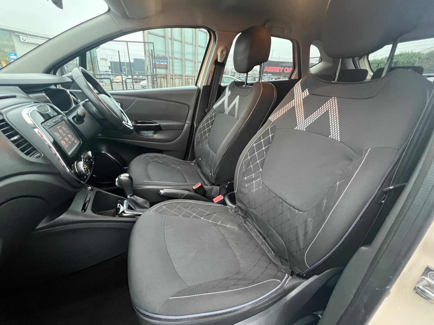 Used Renault Captur 2014 for sale - 77331916: Photo 11