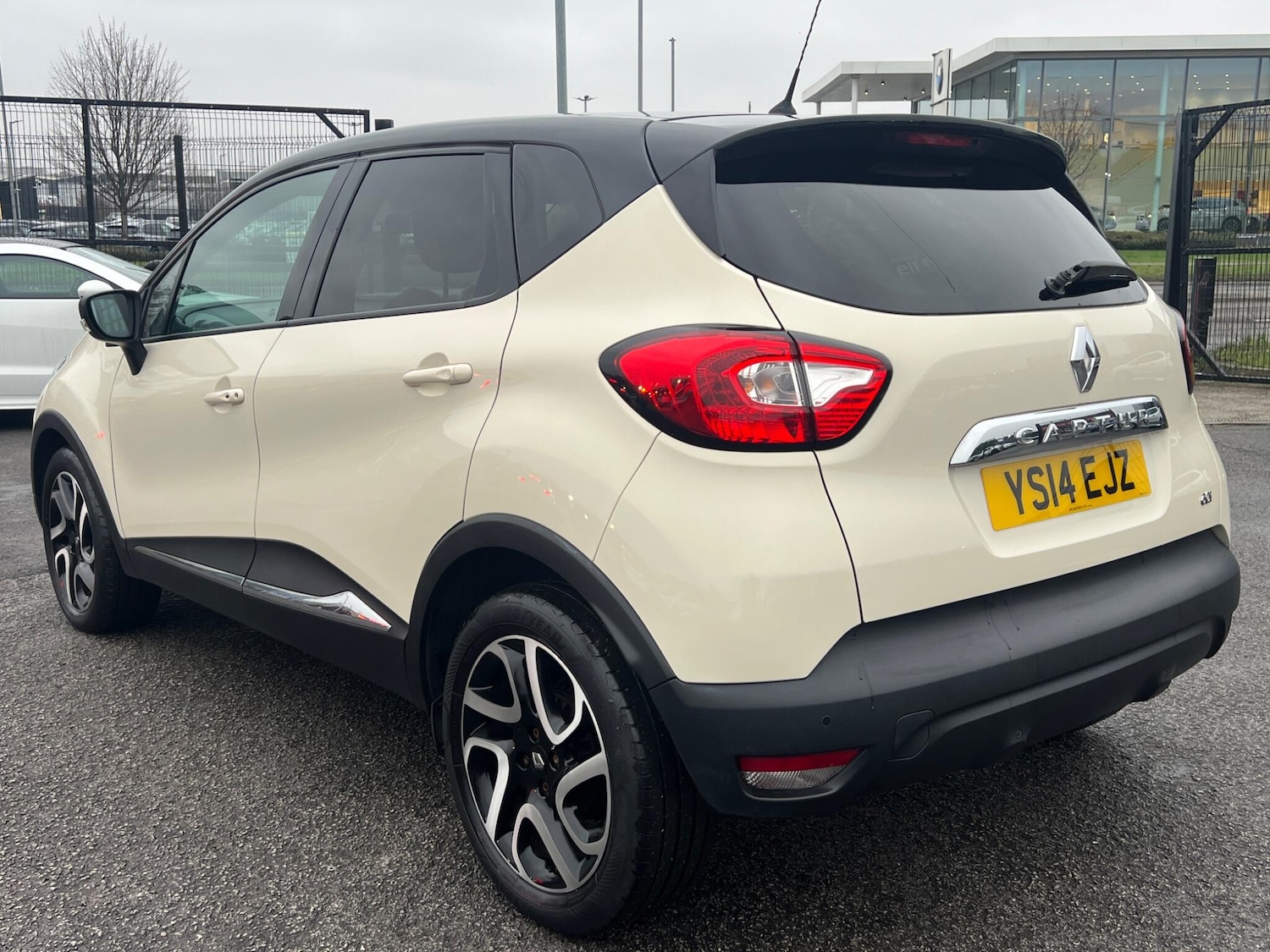 Used Renault Captur 2014 for sale - 77331916: Photo 7