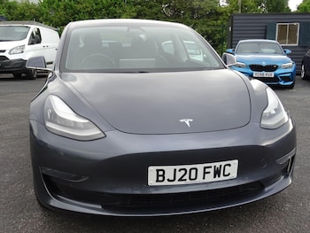 Used Tesla Model 3 2020 for sale - 77116600: Photo