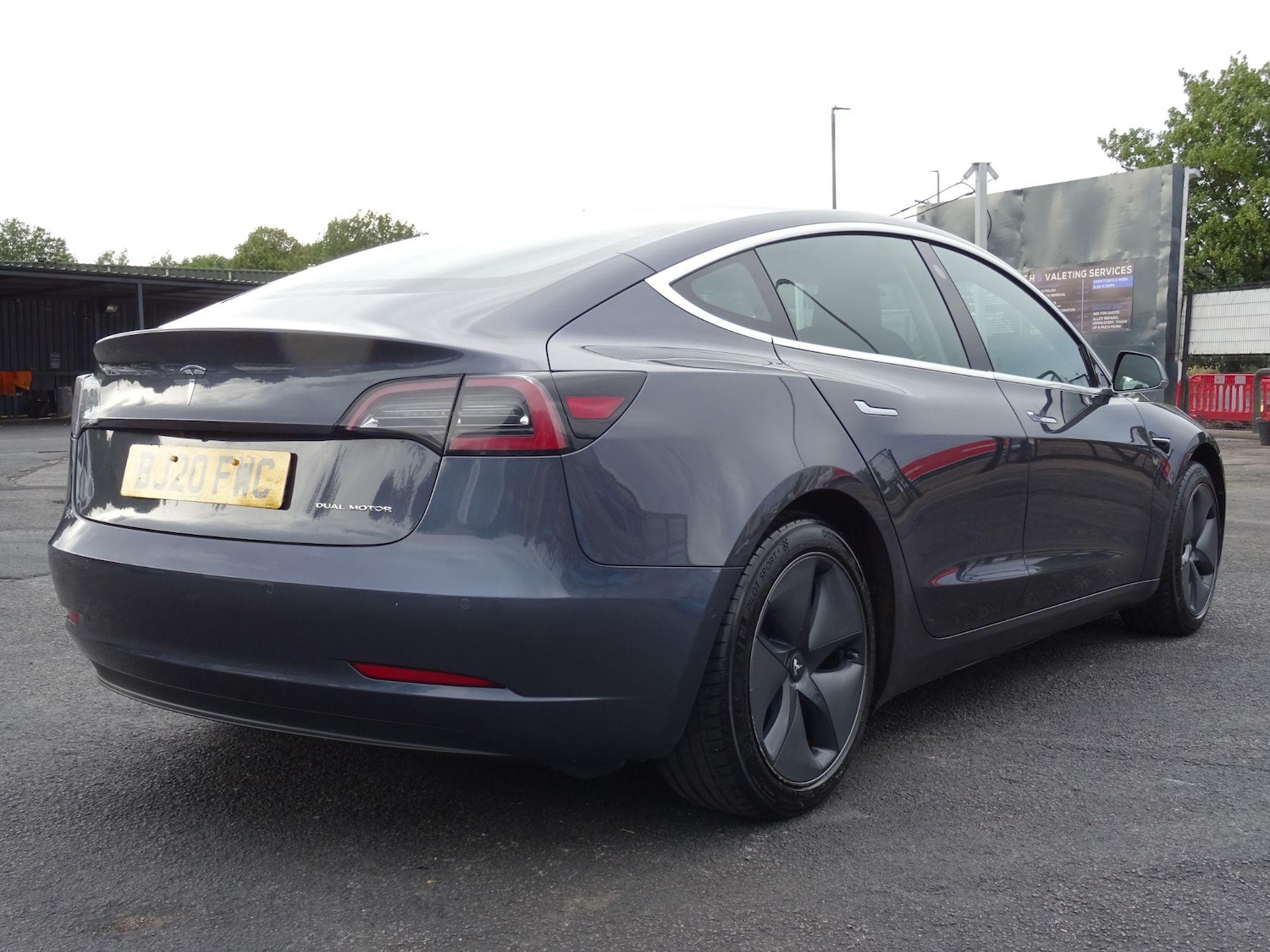 Used Tesla Model 3 2020 for sale - 77116600: Photo 9