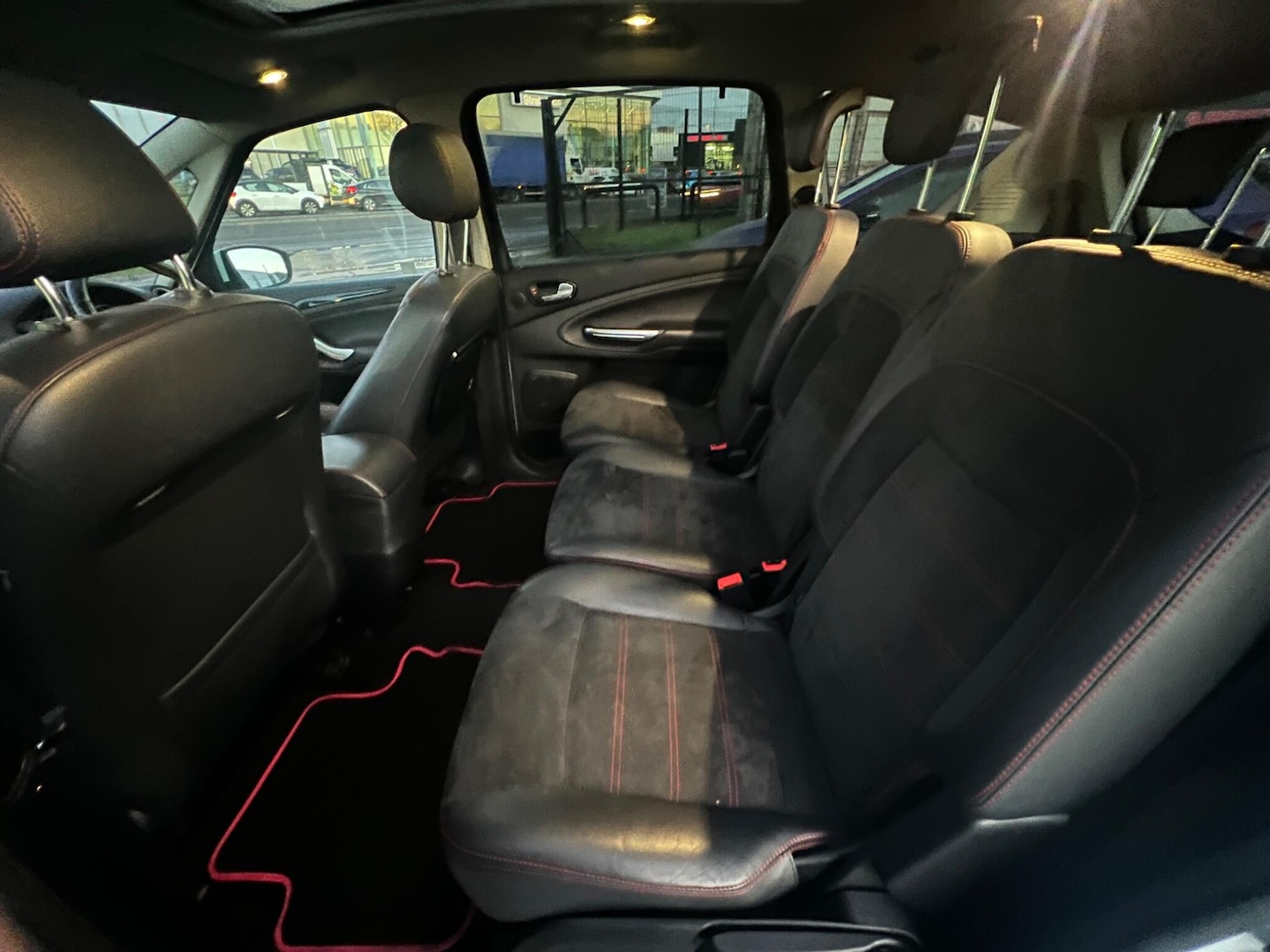 Used Ford S-Max 2011 for sale - 76926718: Photo 14