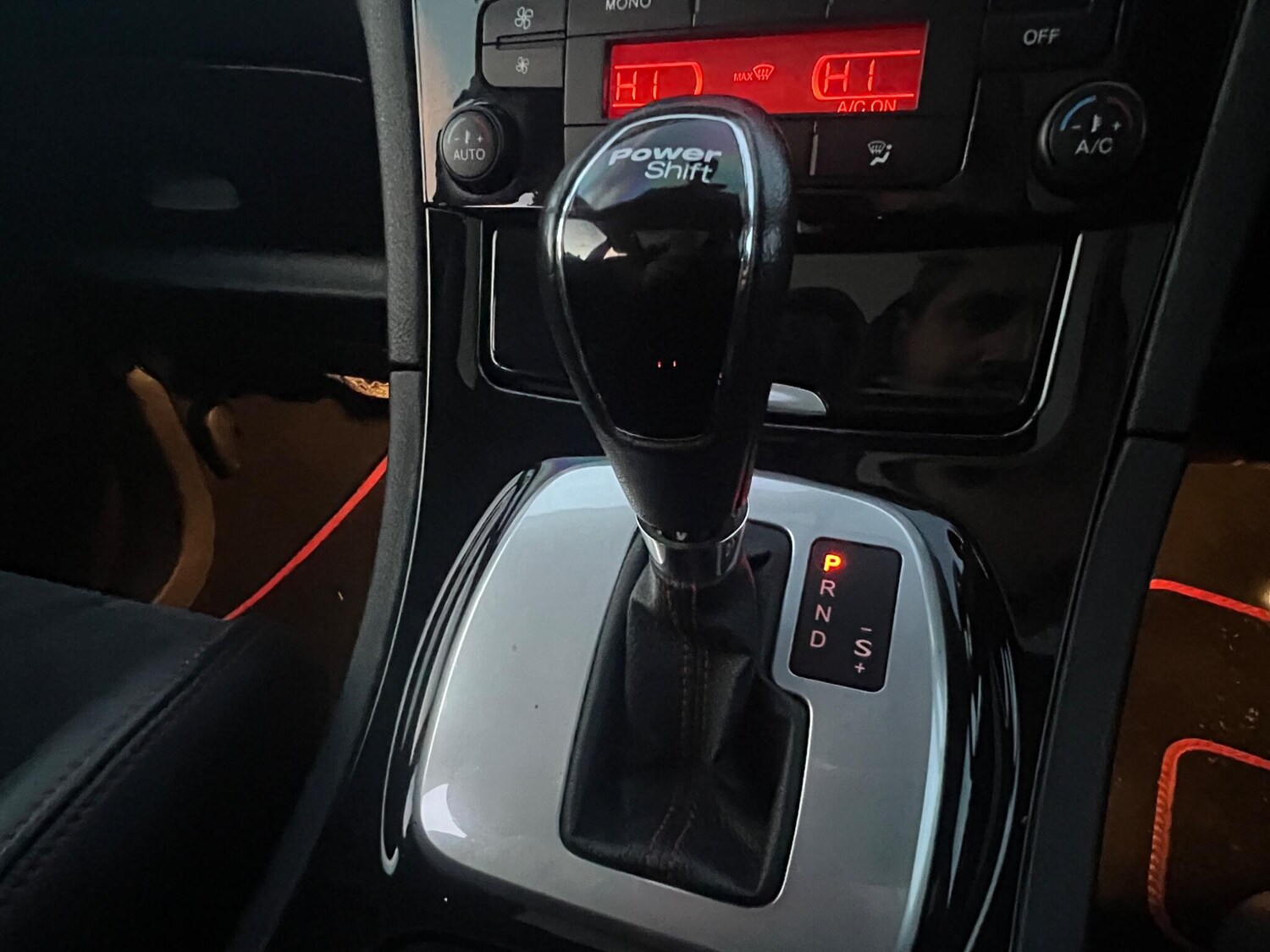 Used Ford S-Max 2011 for sale - 76926718: Photo 20