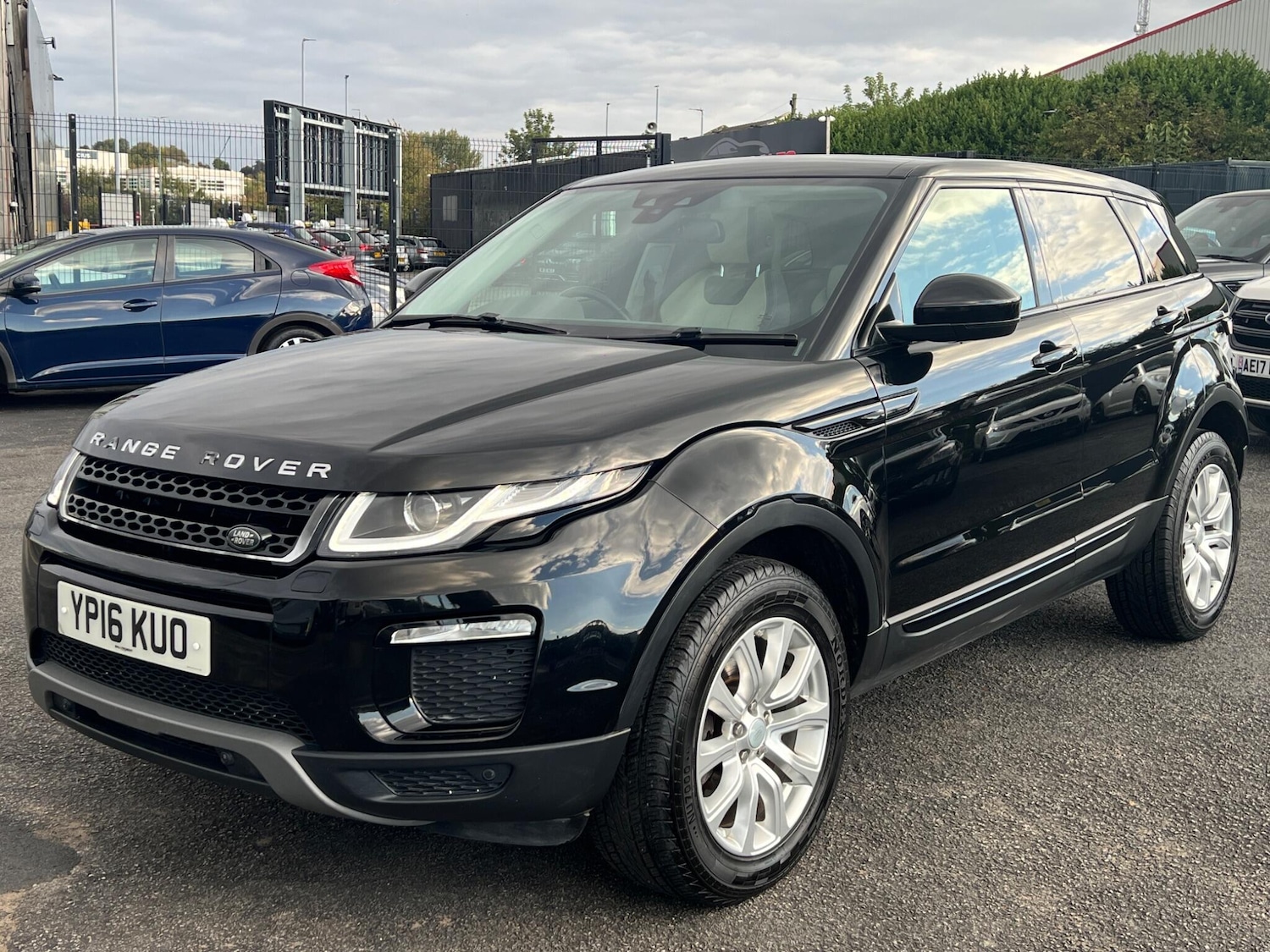 Used Land Rover Range Rover Evoque 2016 for sale - 77116627: Photo 5