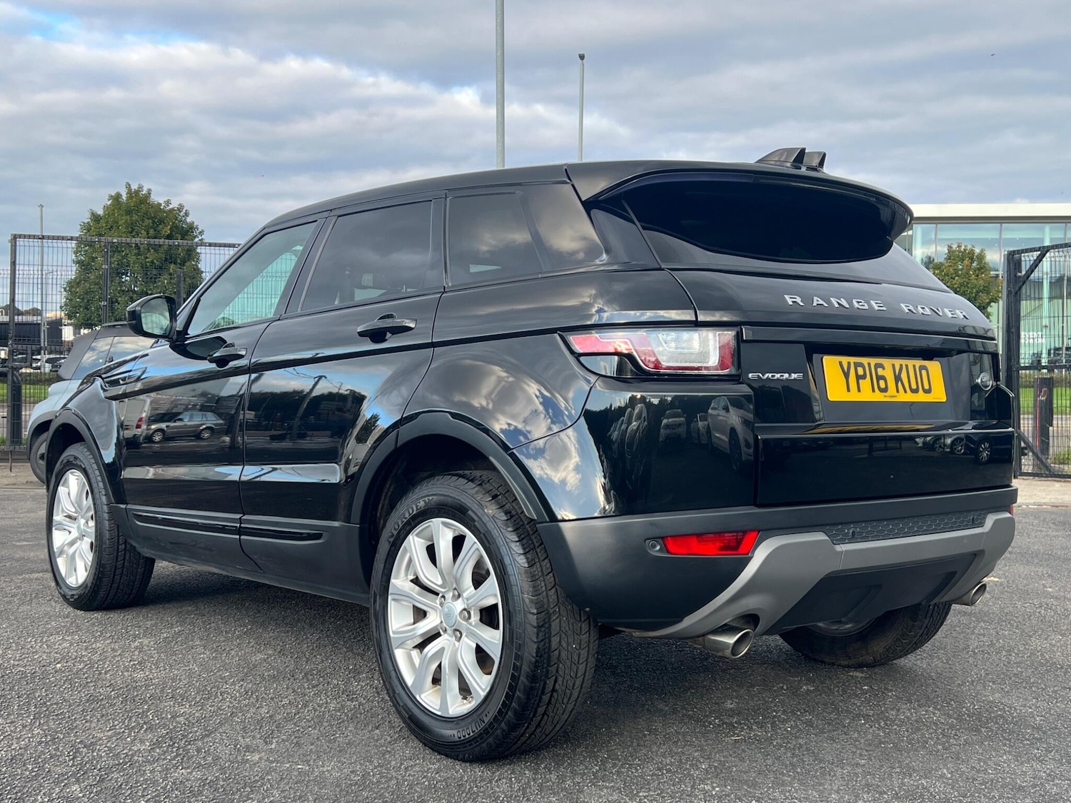 Used Land Rover Range Rover Evoque 2016 for sale - 77116627: Photo 7