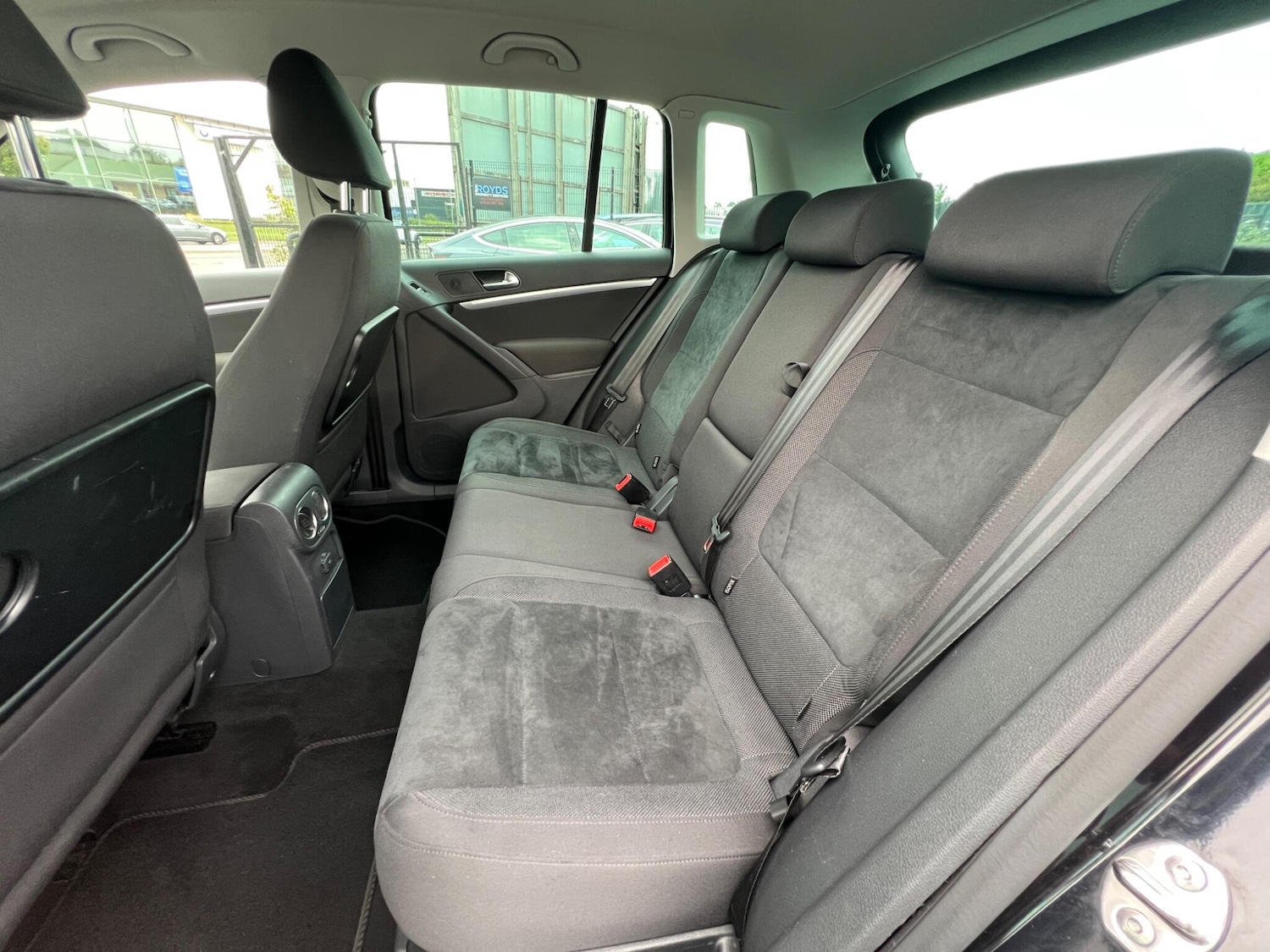 Used Volkswagen Tiguan 2015 for sale - 77116601: Photo 18