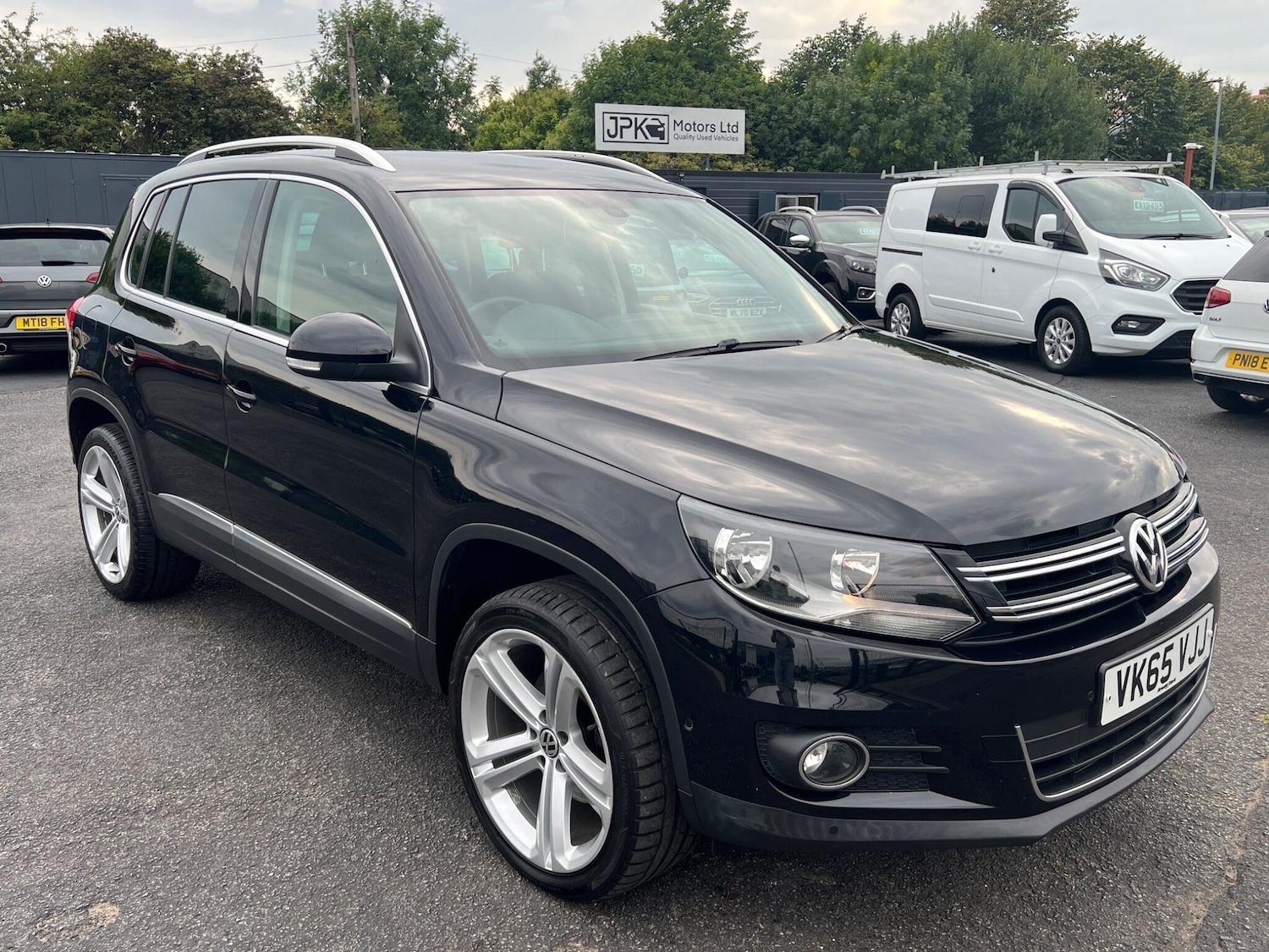 Used Volkswagen Tiguan 2015 for sale - 77116601: Photo 2