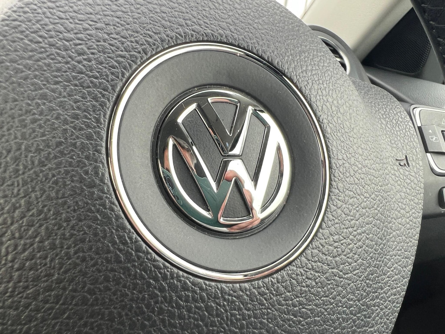 Used Volkswagen Tiguan 2015 for sale - 77116601: Photo 26