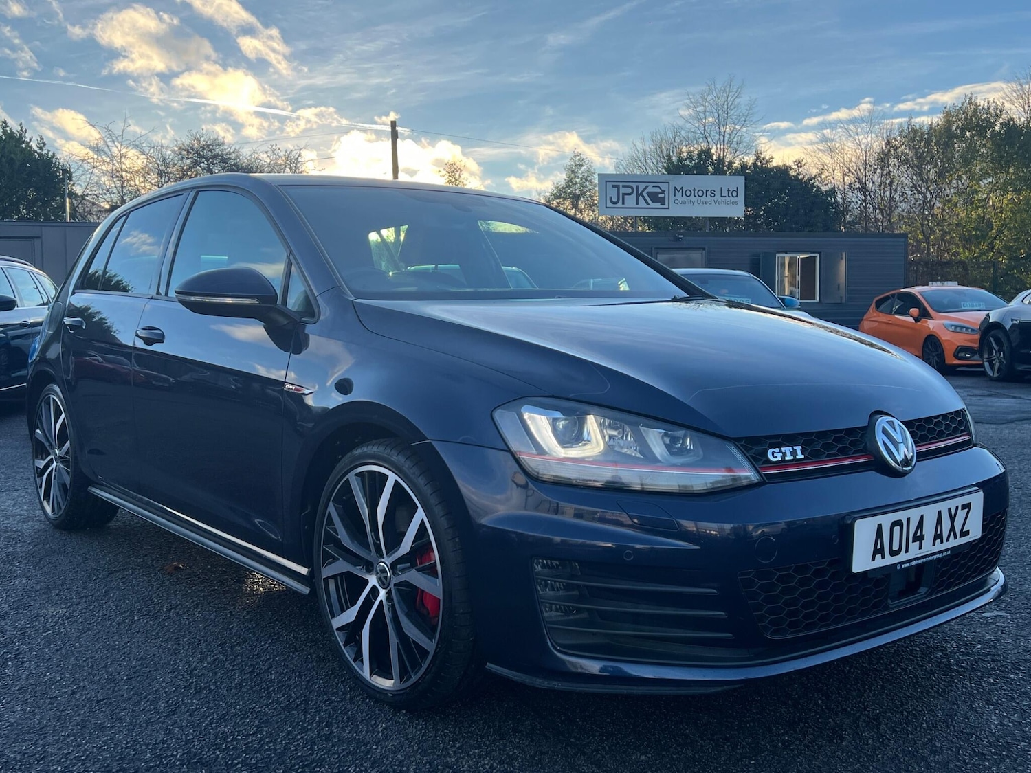 Used Volkswagen Golf 2014 for sale - 76671567: Photo 2