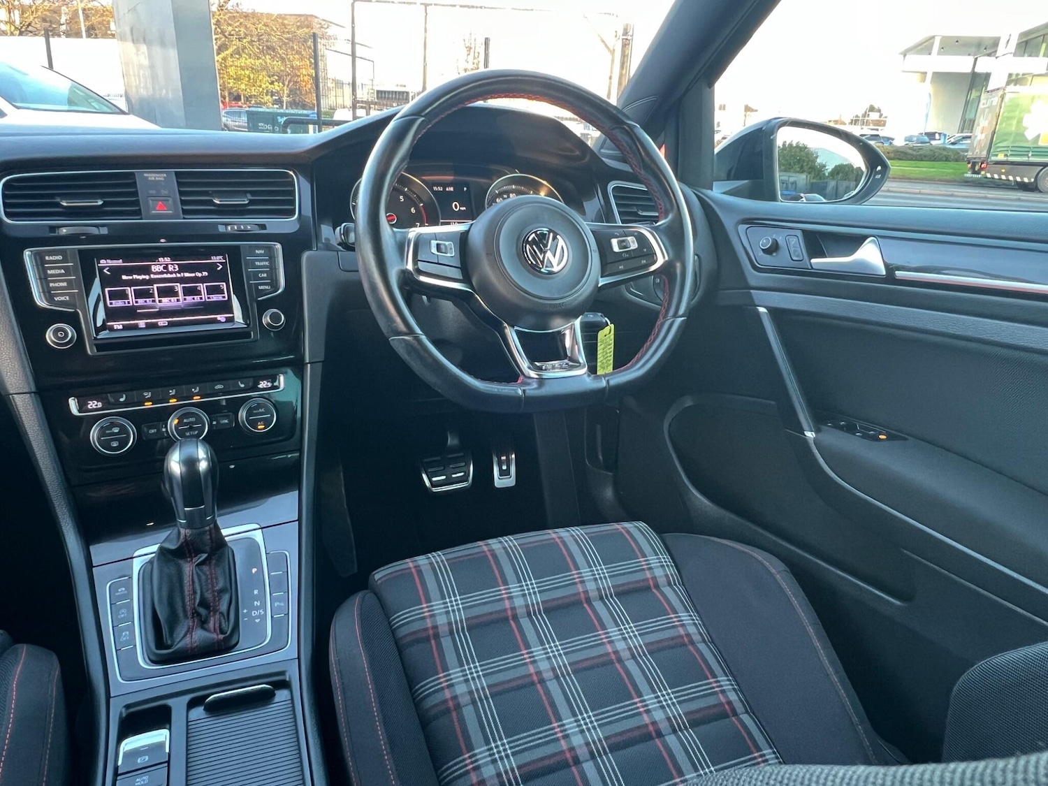 Used Volkswagen Golf 2014 for sale - 76671567: Photo 21