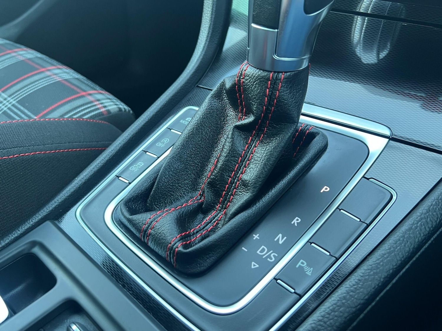 Used Volkswagen Golf 2014 for sale - 76671567: Photo 24