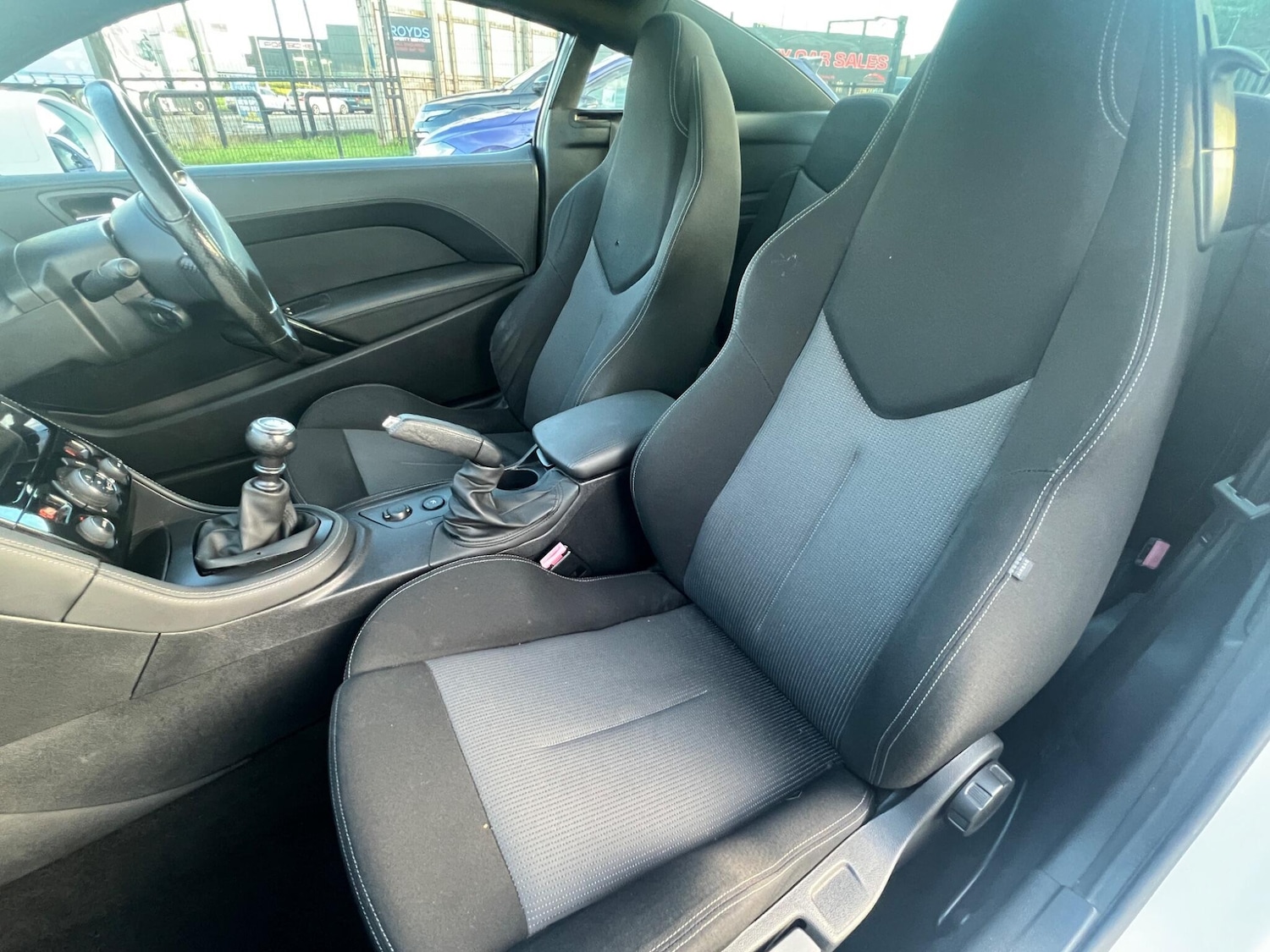 Used Peugeot RCZ for sale - 76989385: Photo 11