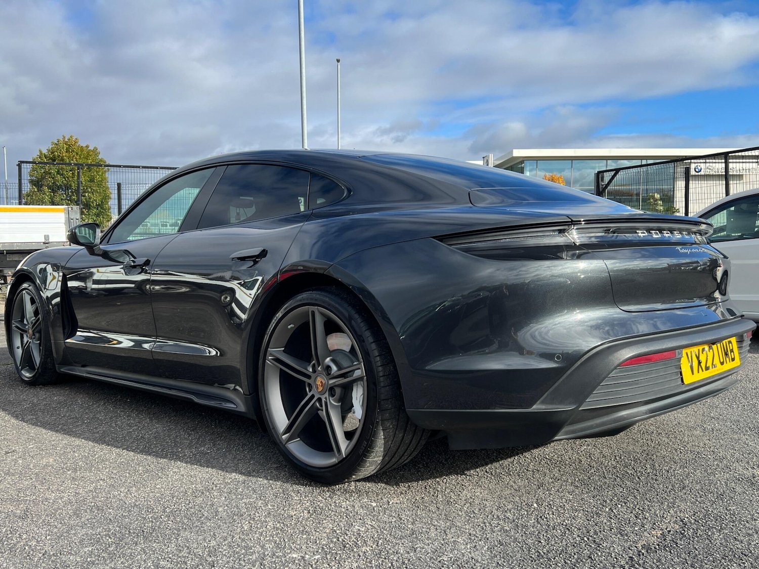 Used Porsche Taycan 2022 for sale - 76337256: Photo 10