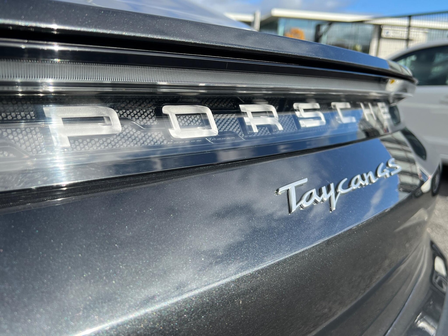 Used Porsche Taycan 2022 for sale - 76337256: Photo 12