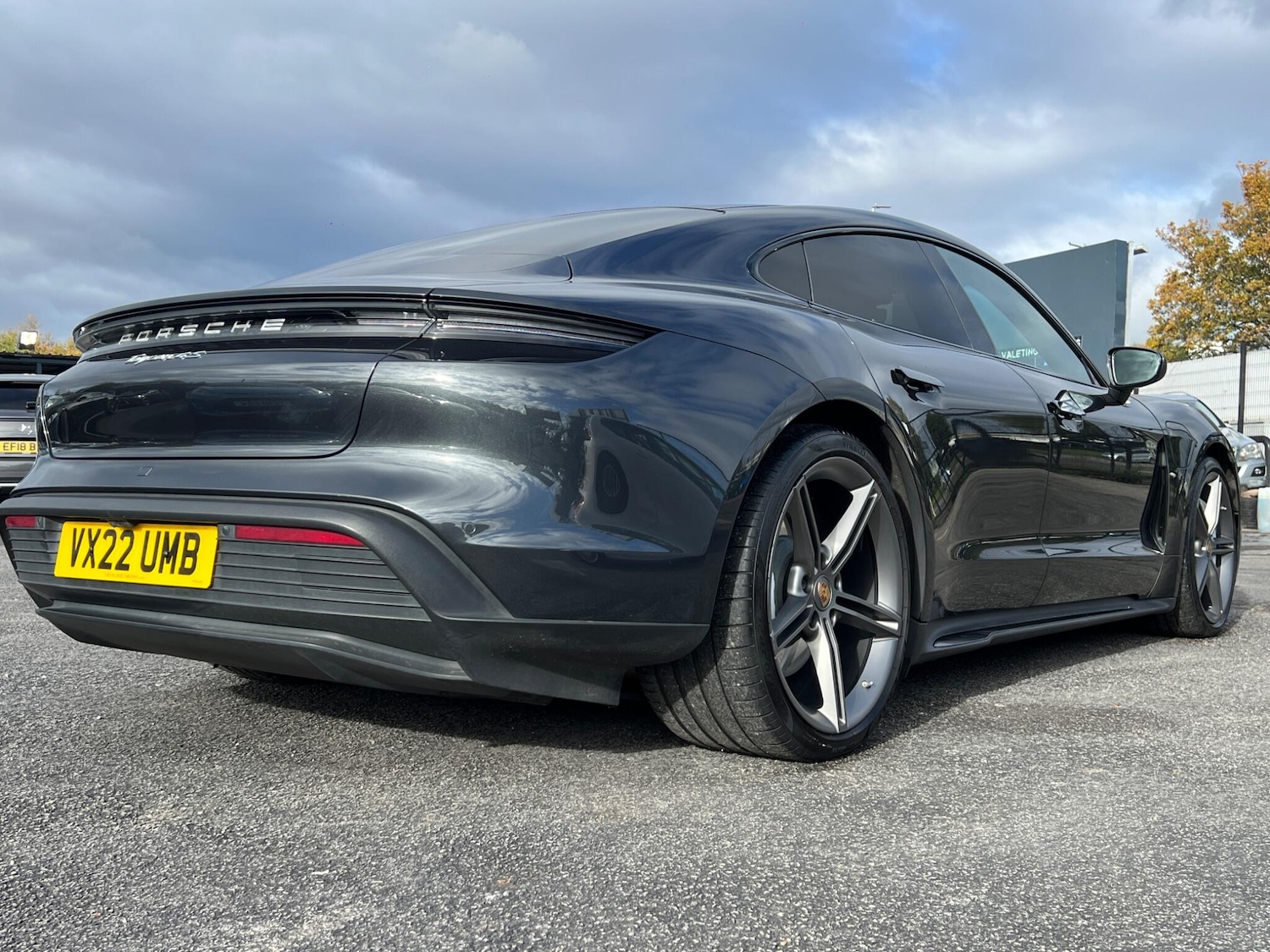 Used Porsche Taycan 2022 for sale - 76337256: Photo 15