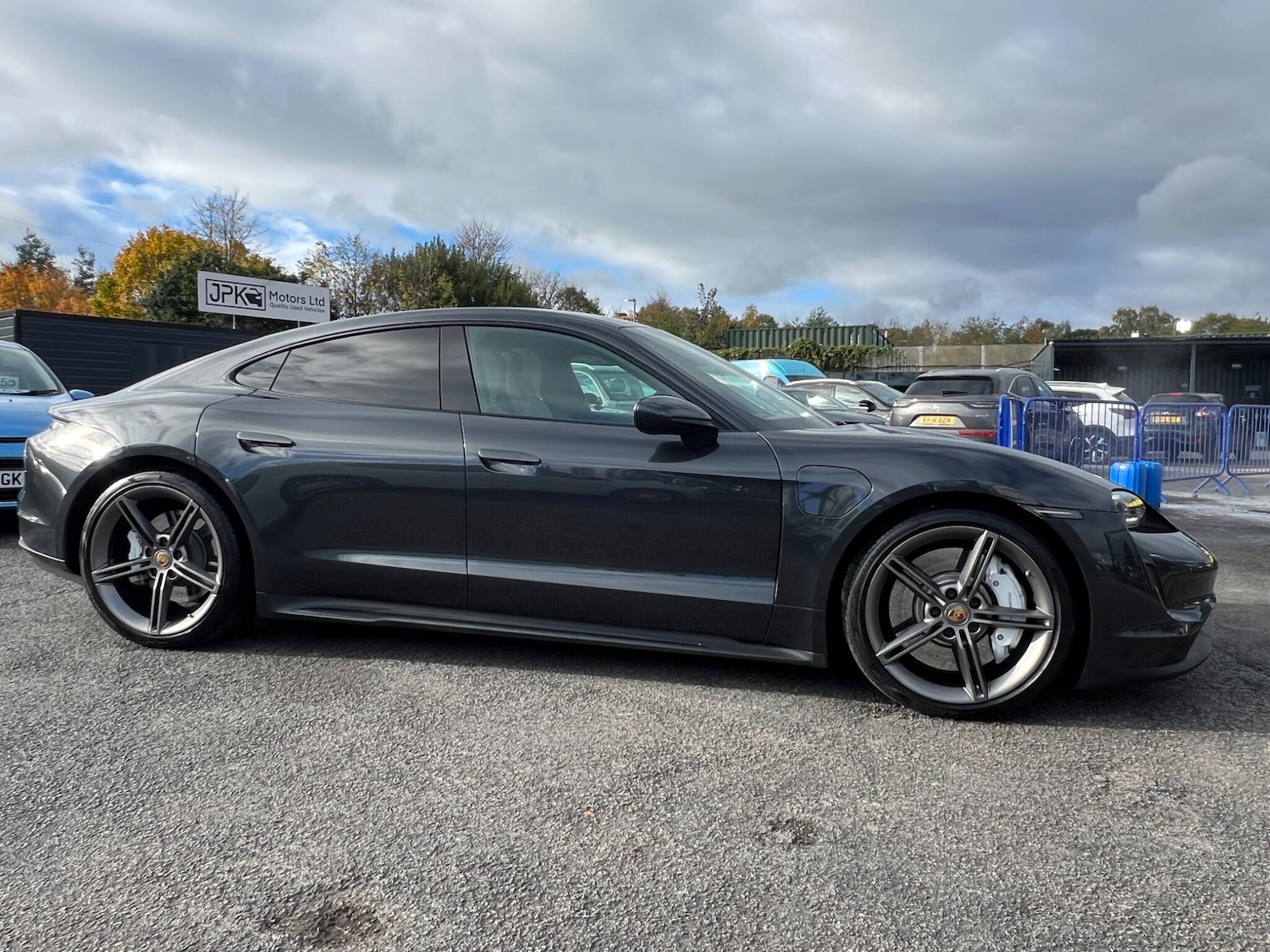 Used Porsche Taycan 2022 for sale - 76337256: Photo 16