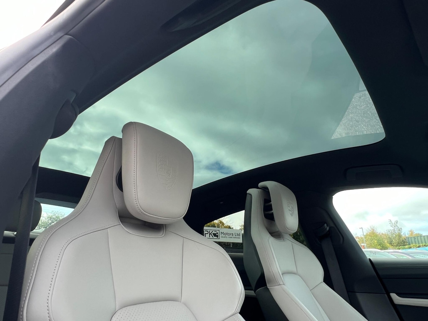 Used Porsche Taycan 2022 for sale - 76337256: Photo 28