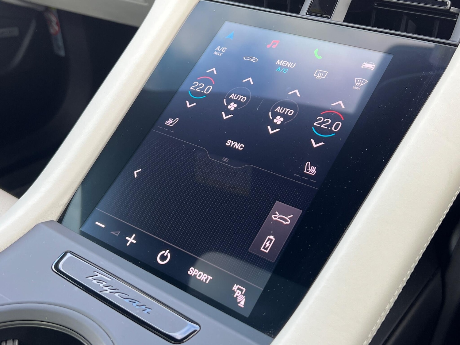 Used Porsche Taycan 2022 for sale - 76337256: Photo 31