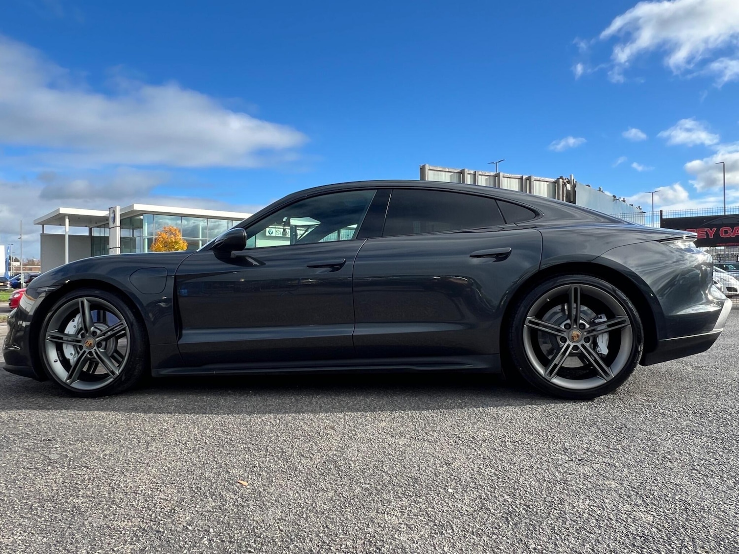 Used Porsche Taycan 2022 for sale - 76337256: Photo 9