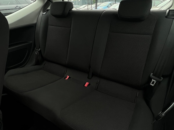 Used Volkswagen up! 2013 for sale - 76315254: Photo 15