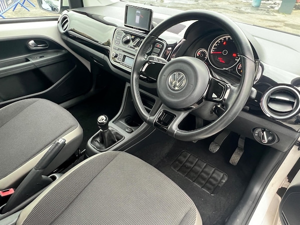 Used Volkswagen up! 2013 for sale - 76315254: Photo 16