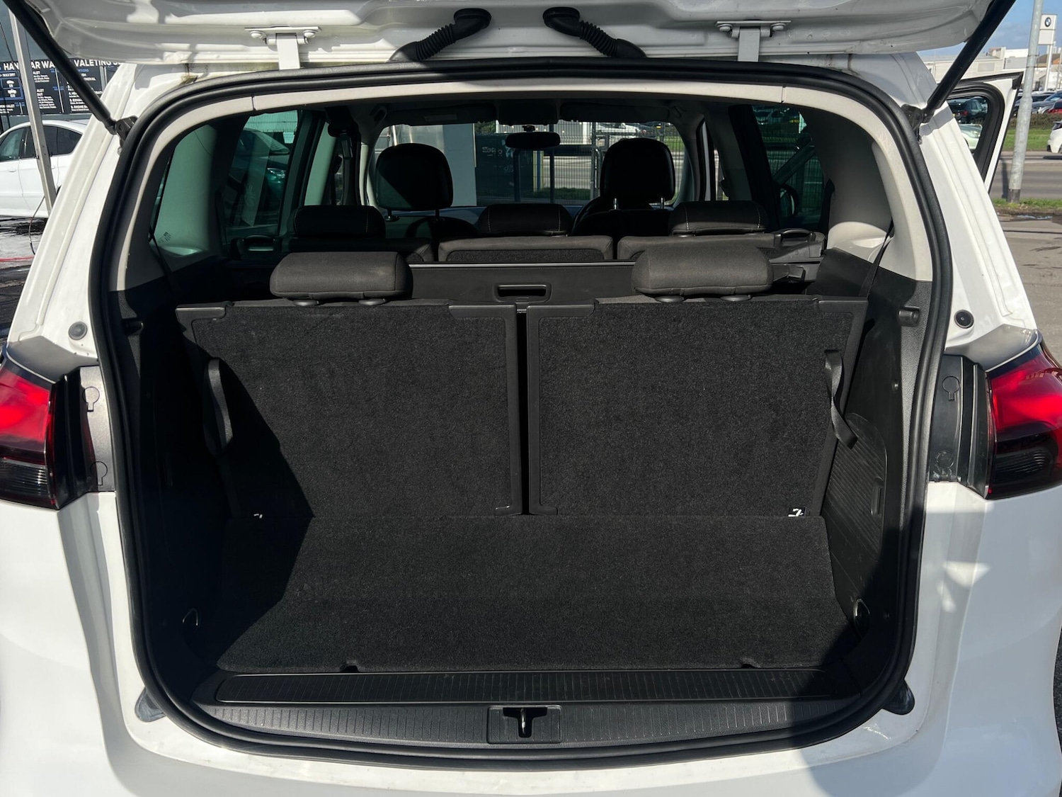 Used Vauxhall Zafira 2016 for sale - 77883066: Photo 16