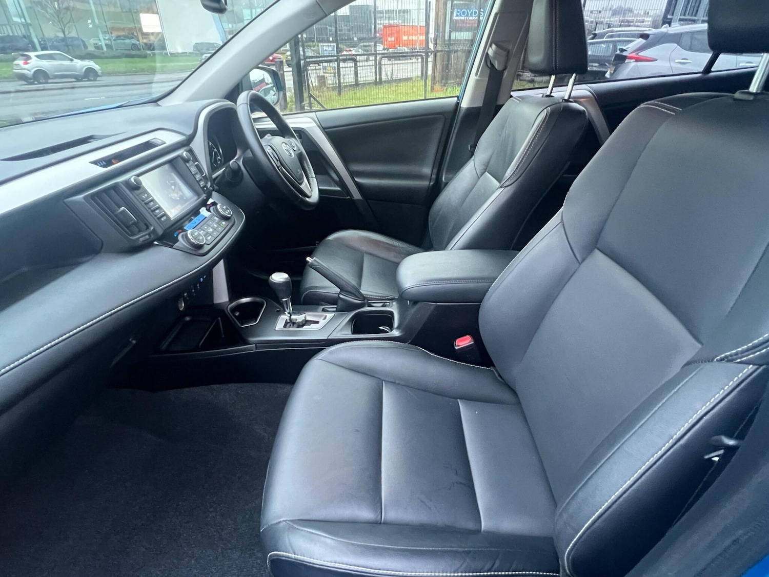 Used Toyota RAV4 2016 for sale - 77479445: Photo 11