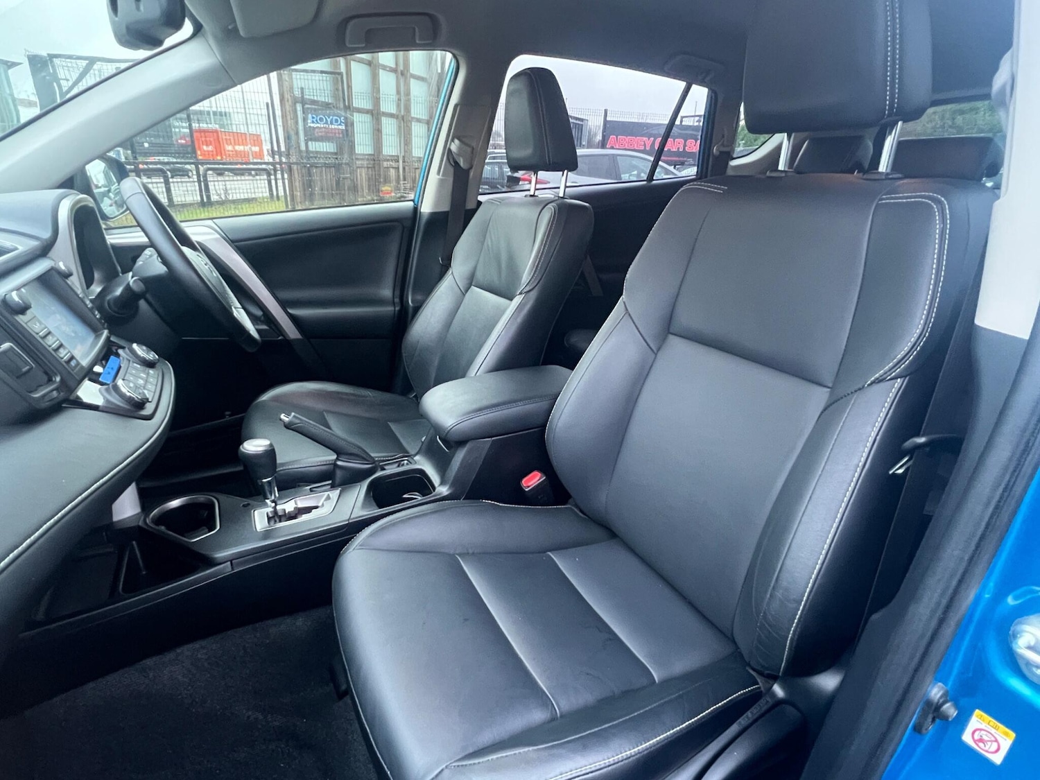 Used Toyota RAV4 2016 for sale - 77479445: Photo 12