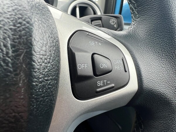 Used Ford Fiesta 2011 for sale - 76240064: Photo 16