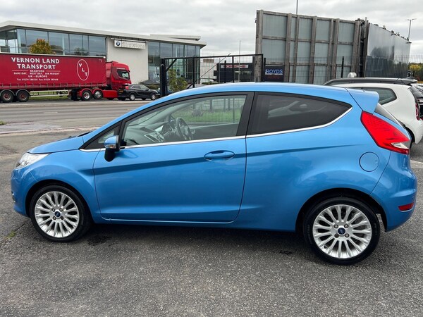 Used Ford Fiesta 2011 for sale - 76240064: Photo 6