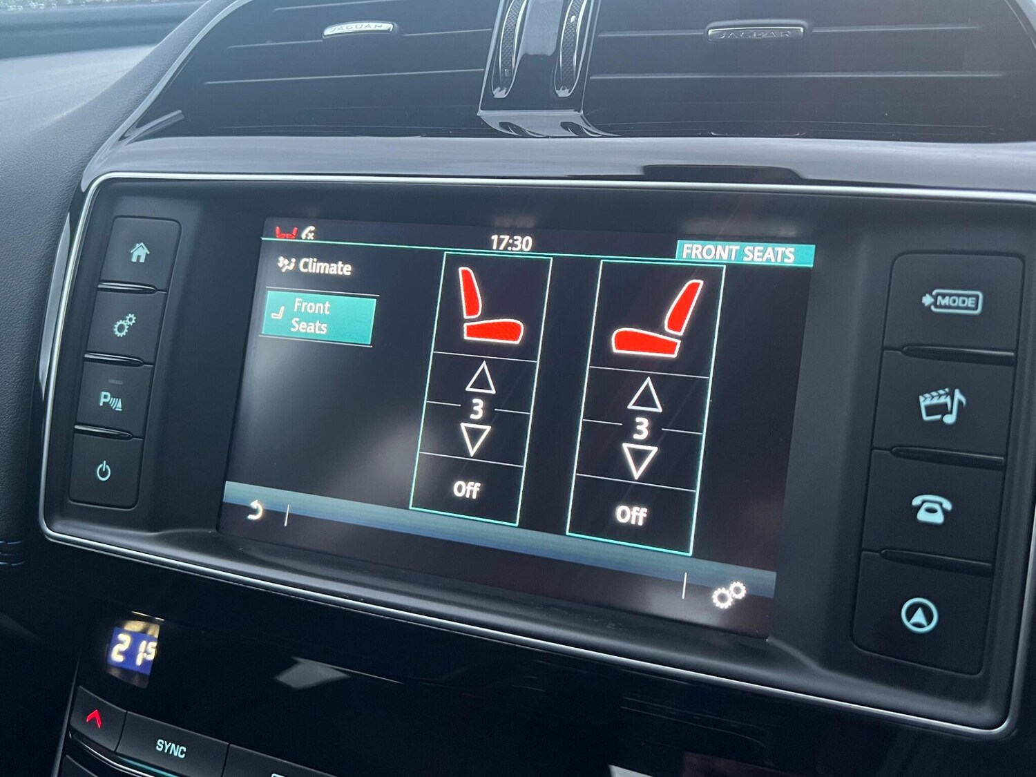 Used Jaguar XE 2016 for sale - 76397969: Photo 23