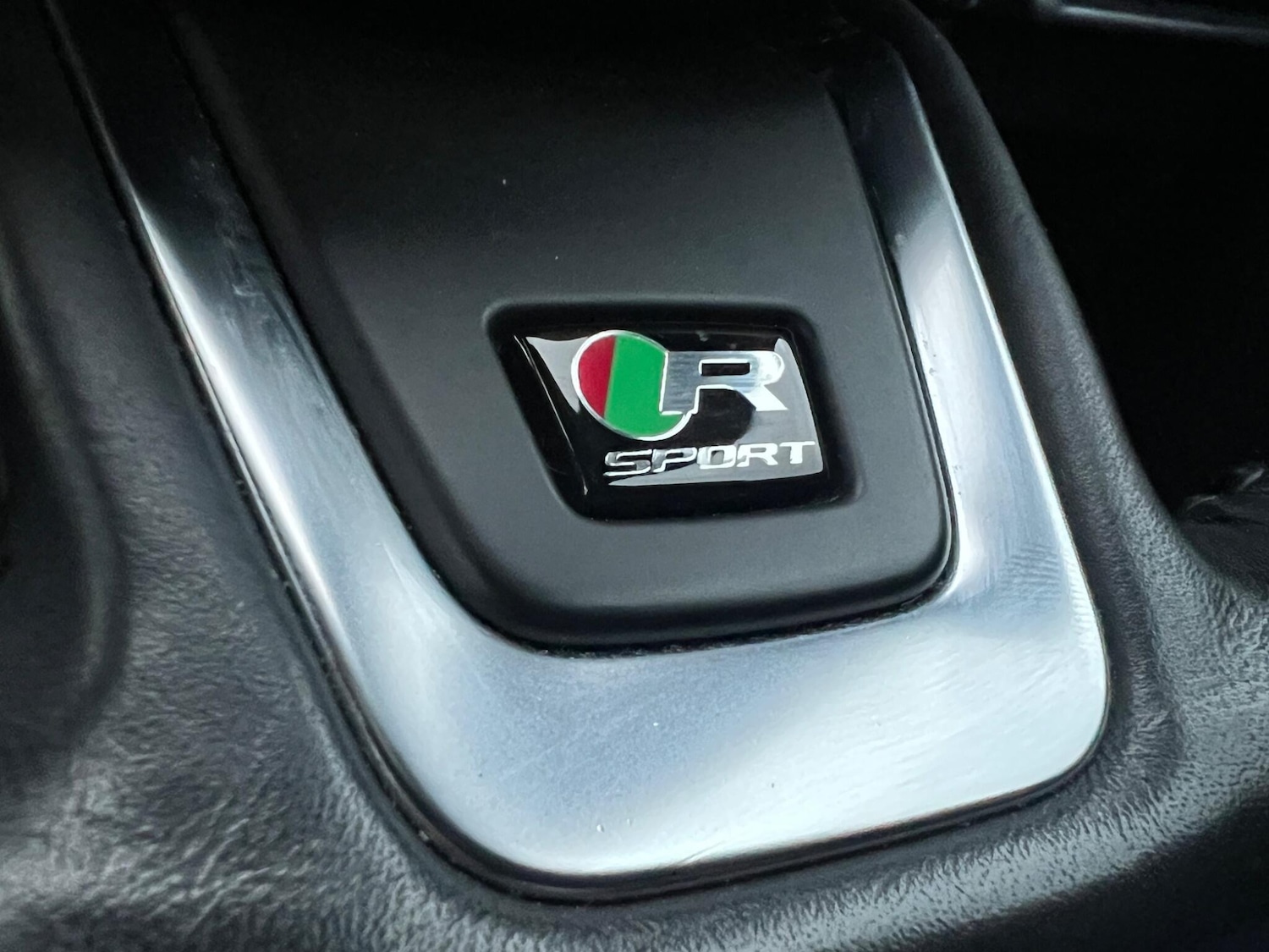 Used Jaguar XE 2016 for sale - 76397969: Photo 27