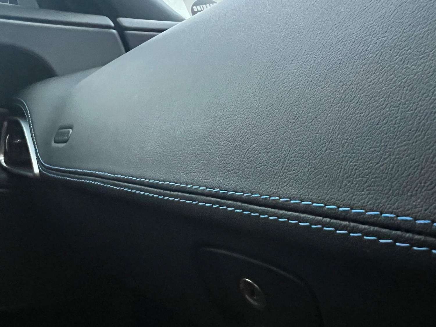 Used Jaguar XE 2016 for sale - 76397969: Photo 28